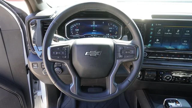 Used 2024 White Chevrolet ZR2 image 28