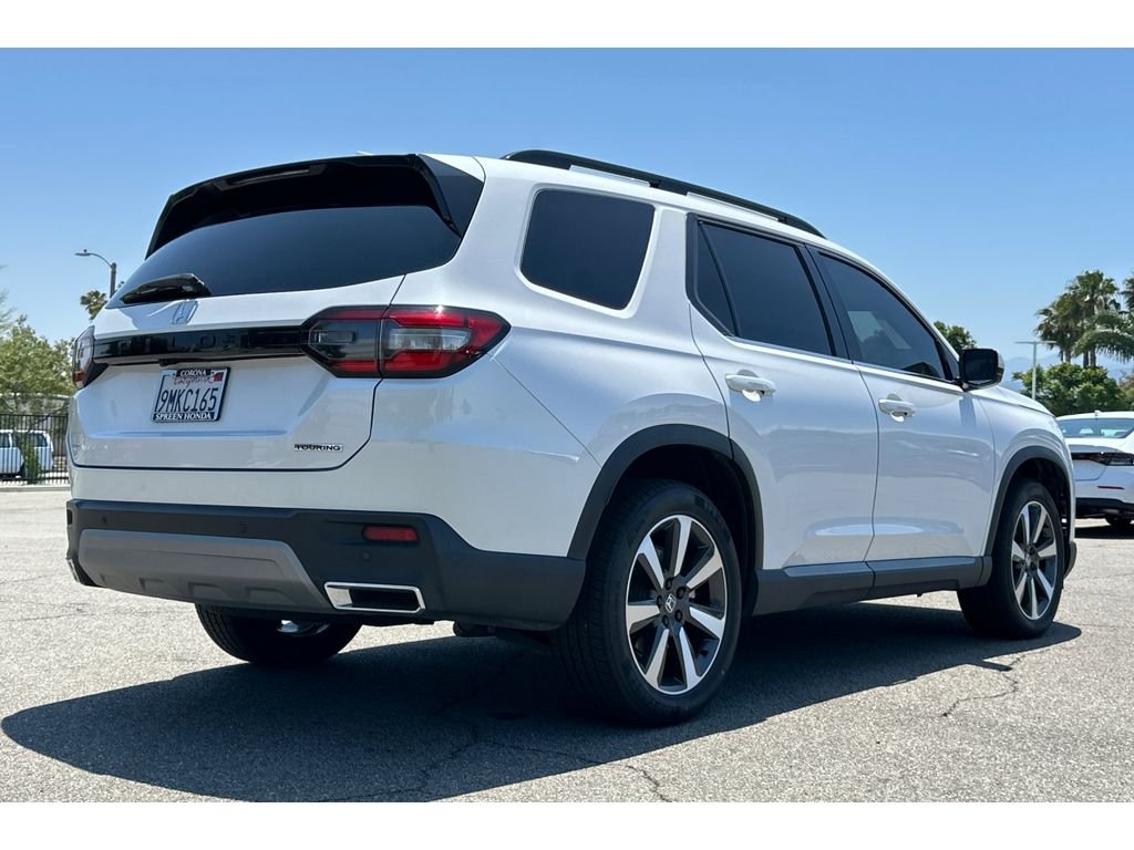 Used 2025 Platinum White Pearl Honda Touring image 6