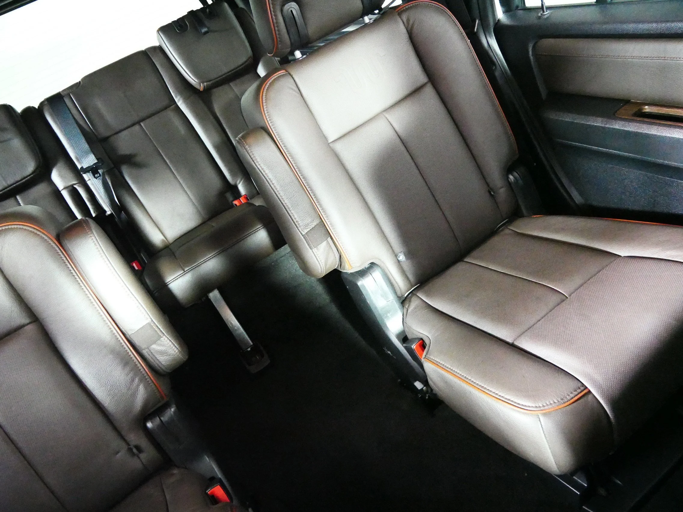 Used 2015 White Platinum Metallic Tri-Coat Ford King Ranch image 14