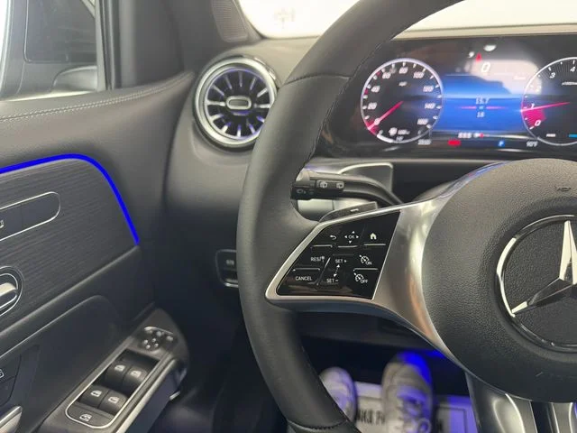 New 2026  Mercedes-Benz GLB 250 image 24