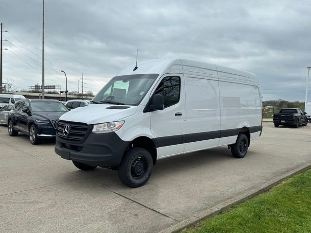 New 2026 Arctic White Mercedes-Benz Cargo 170 WB image 13