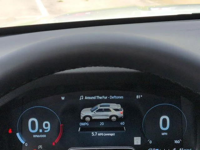 New 2026 Star White Metallic Tri-Coat Ford Platinum™ image 27
