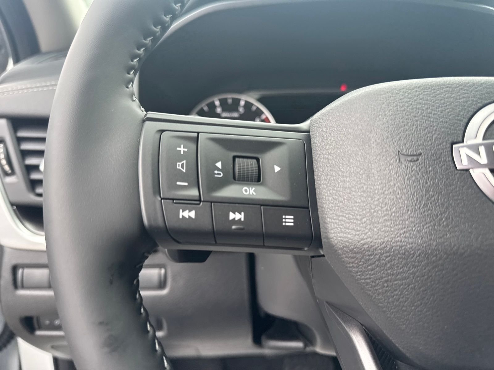 New 2026 Nissan Rogue SV 4D Sport Utility