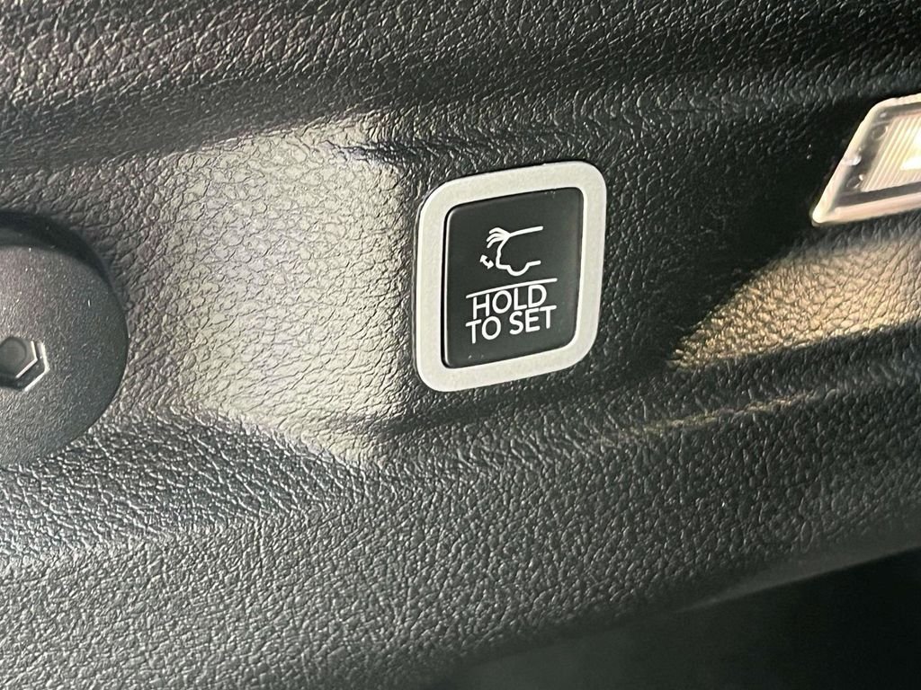 Used 2024 Silver Jeep Limited image 14