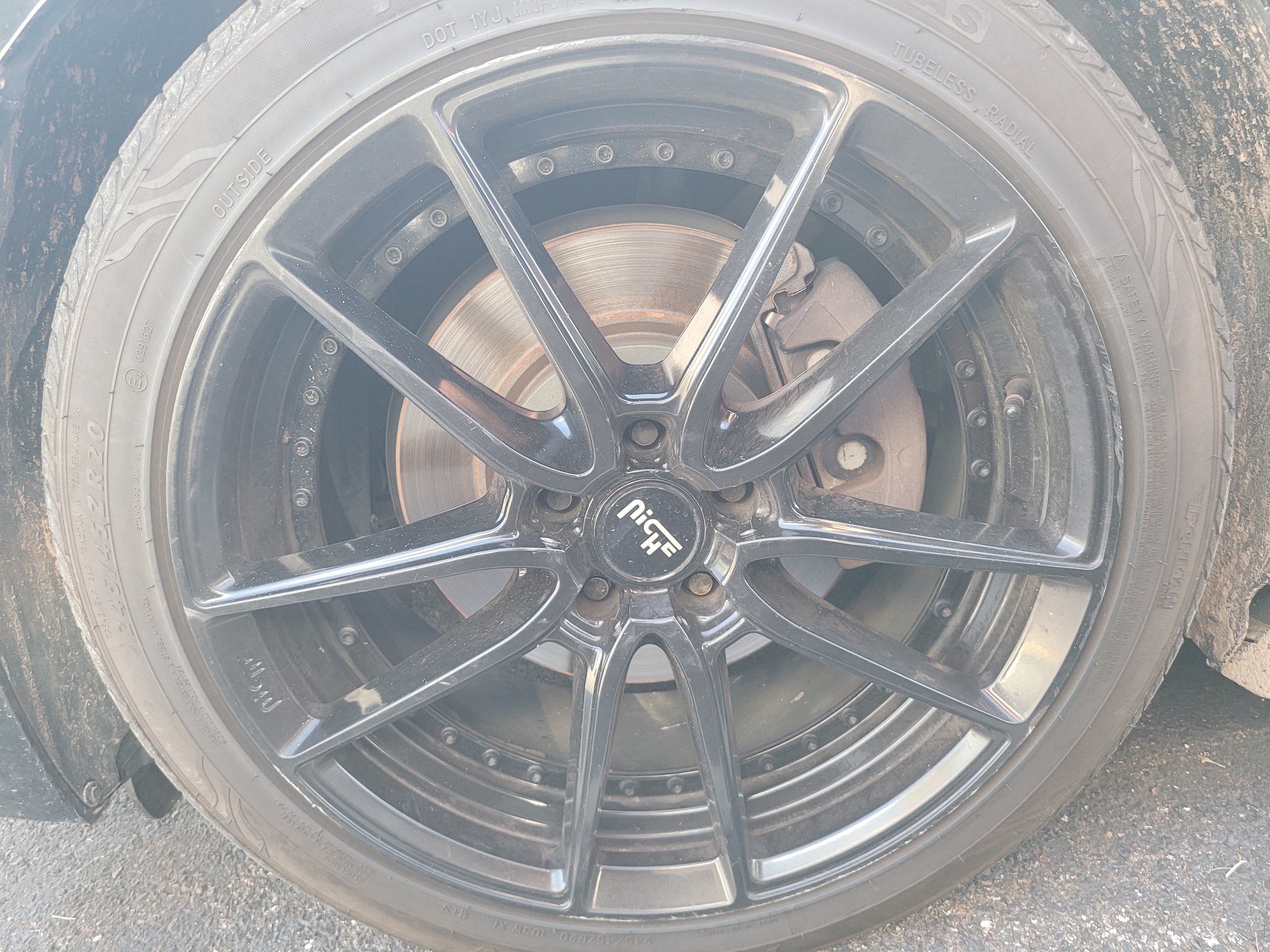 Used 2020 Gloss Black Chrysler 300S image 9