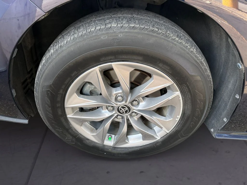 Used 2022  Toyota LE image 9