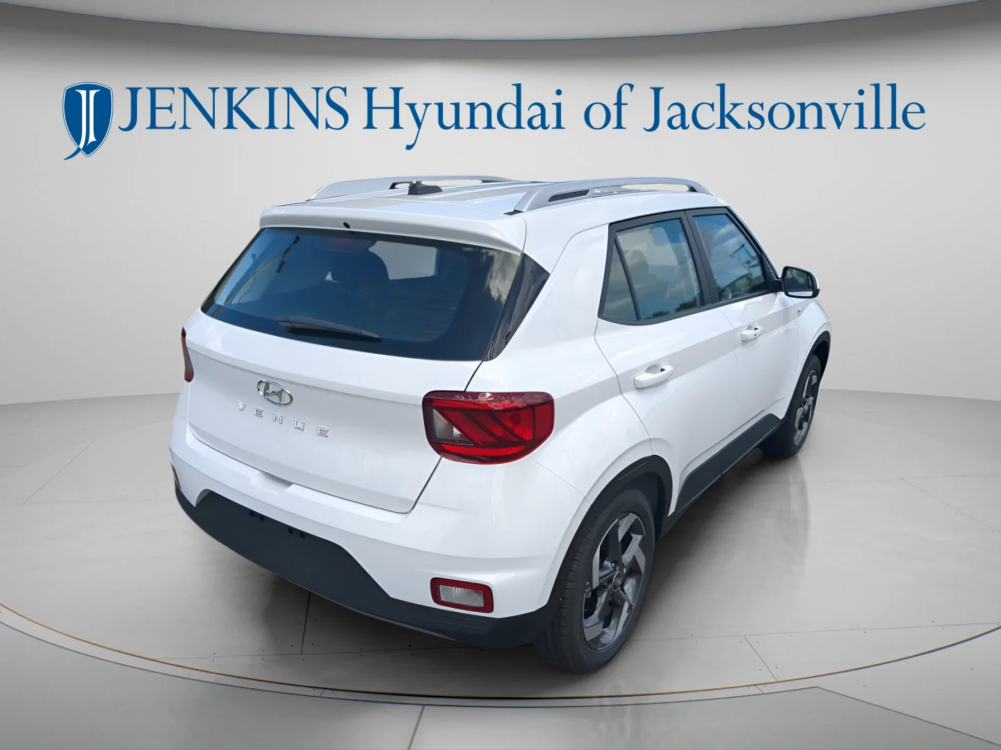 Used 2026 Lunar White Hyundai SEL image 4
