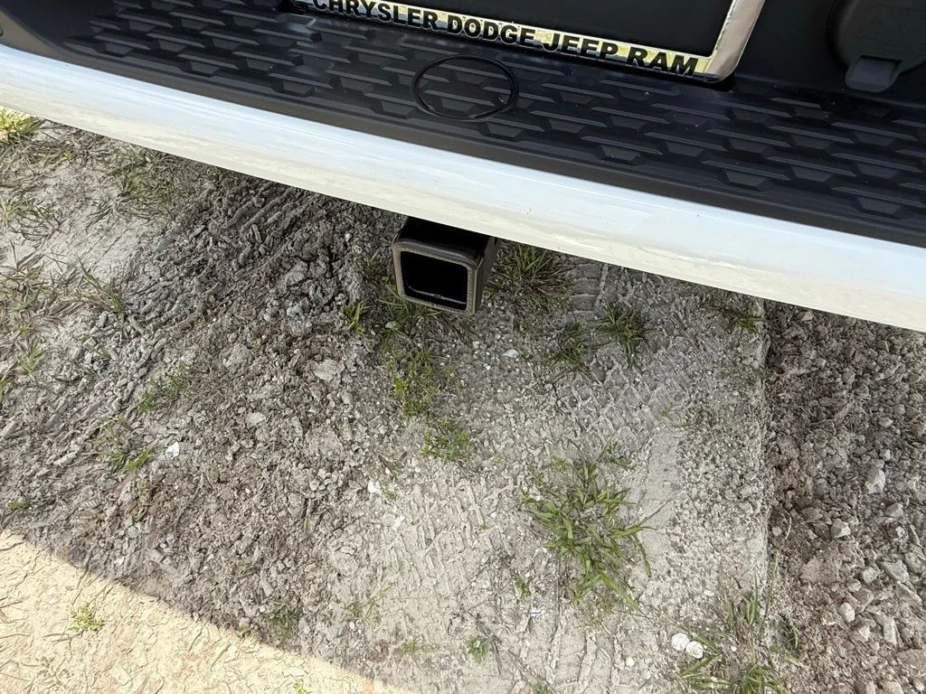 New 2026 Bright White Clear-Coat Exterior Paint RAM Laramie image 36