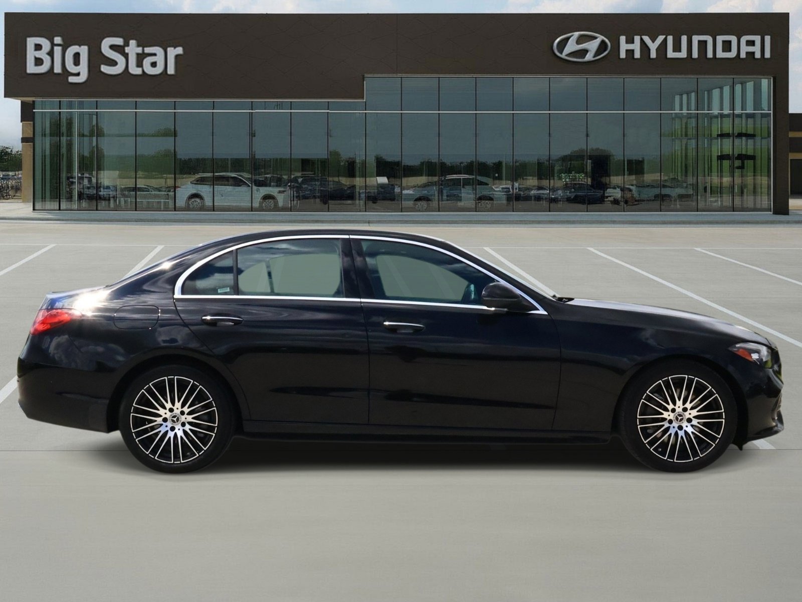 Used 2025 Obsidian Black Metallic Mercedes-Benz C 300 image 5