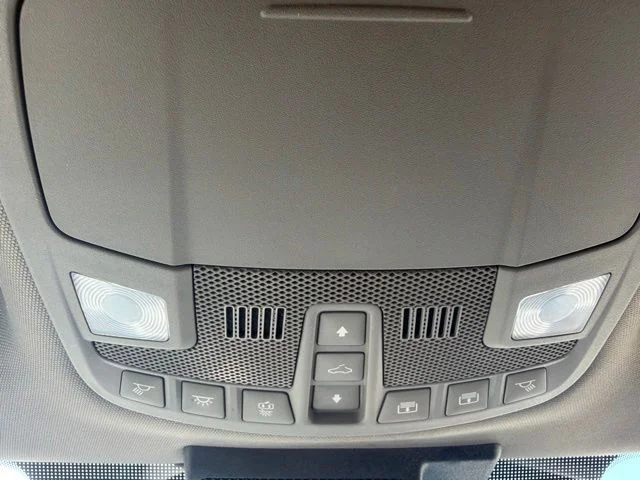 Used 2020 Black Ford Lariat image 28