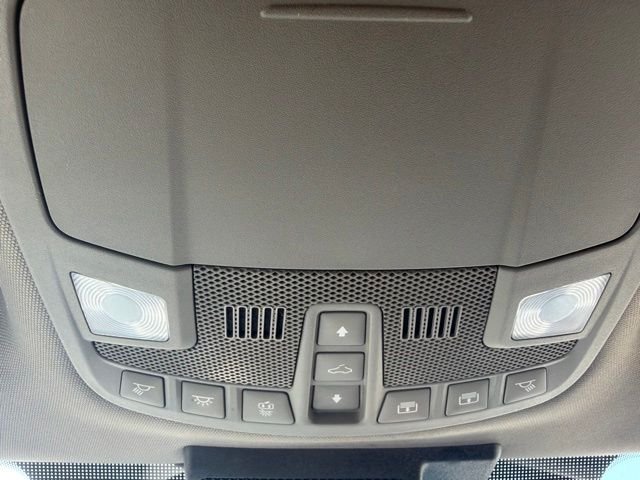 Used 2020 Black Metallic Ford Lariat image 28