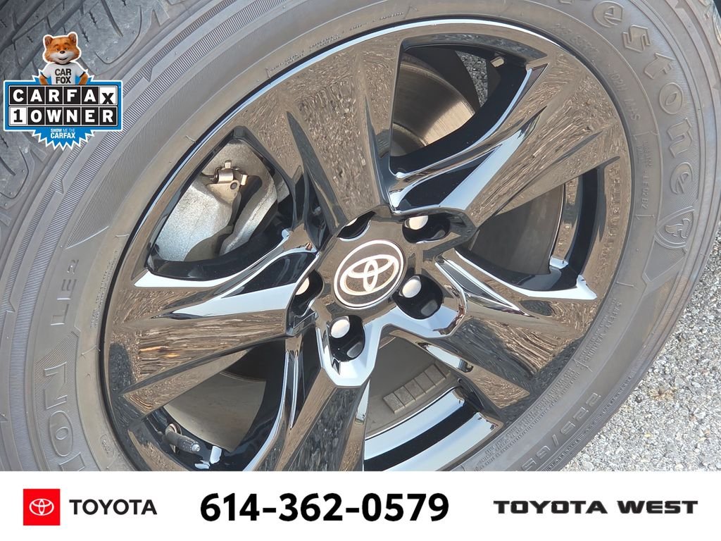 Used 2023 Silver Toyota XLE image 12