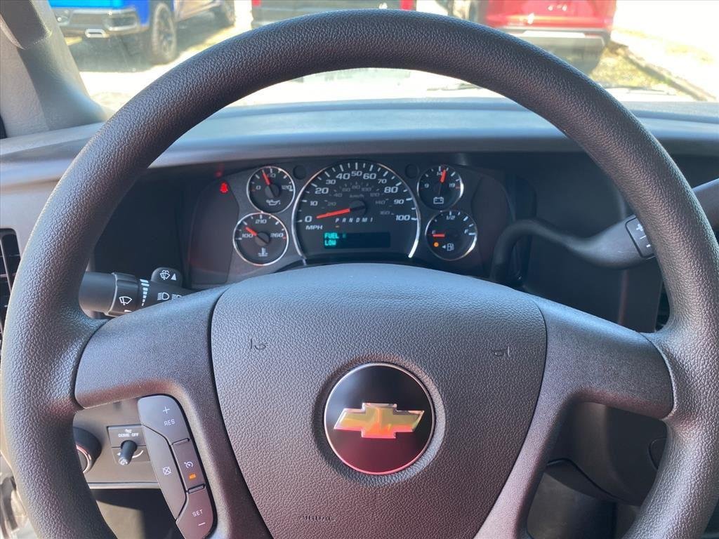 2025 Chevrolet Express Cargo Work Van - Photo 13