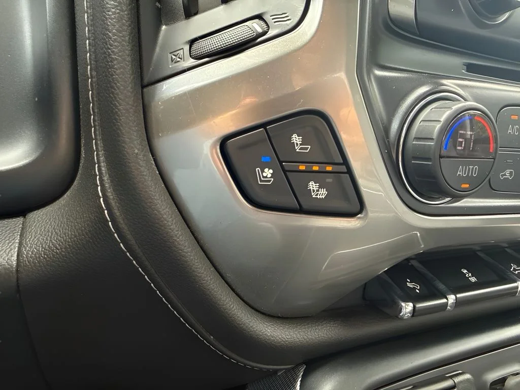 Used 2018 White Chevrolet LTZ image 21