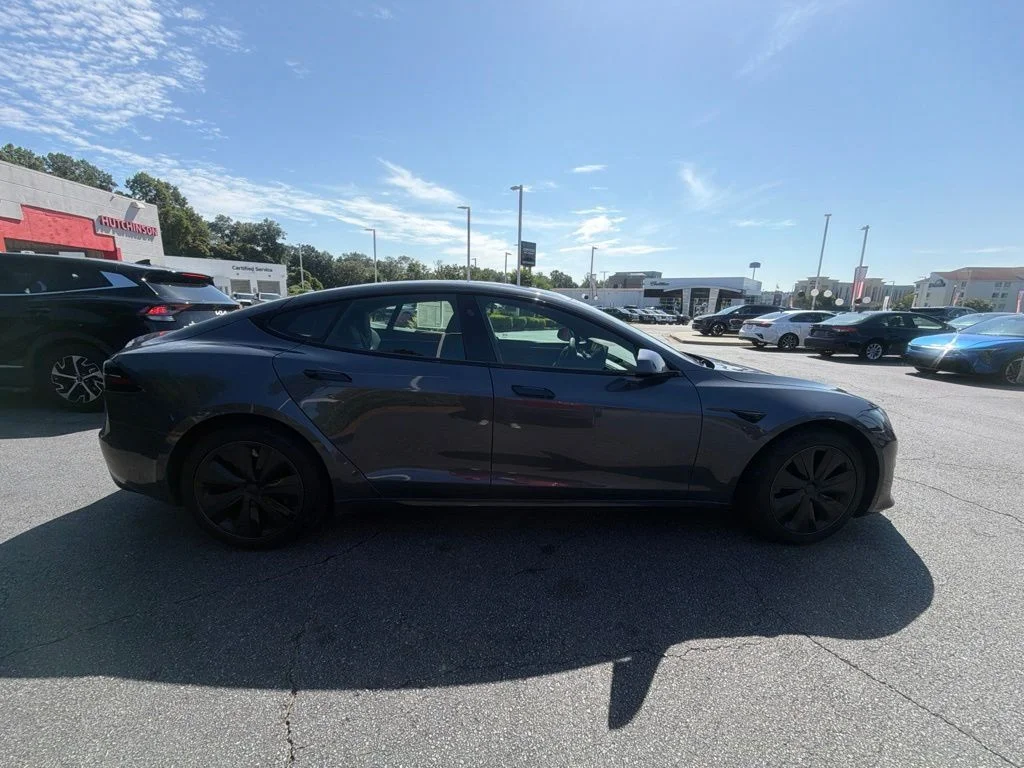 Used 2023 Gray Tesla  image 4