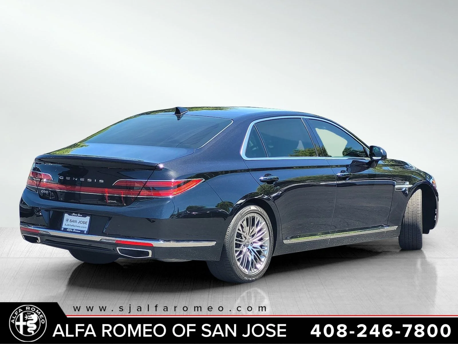 Used 2021 Black Genesis 3.3T Premium image 3