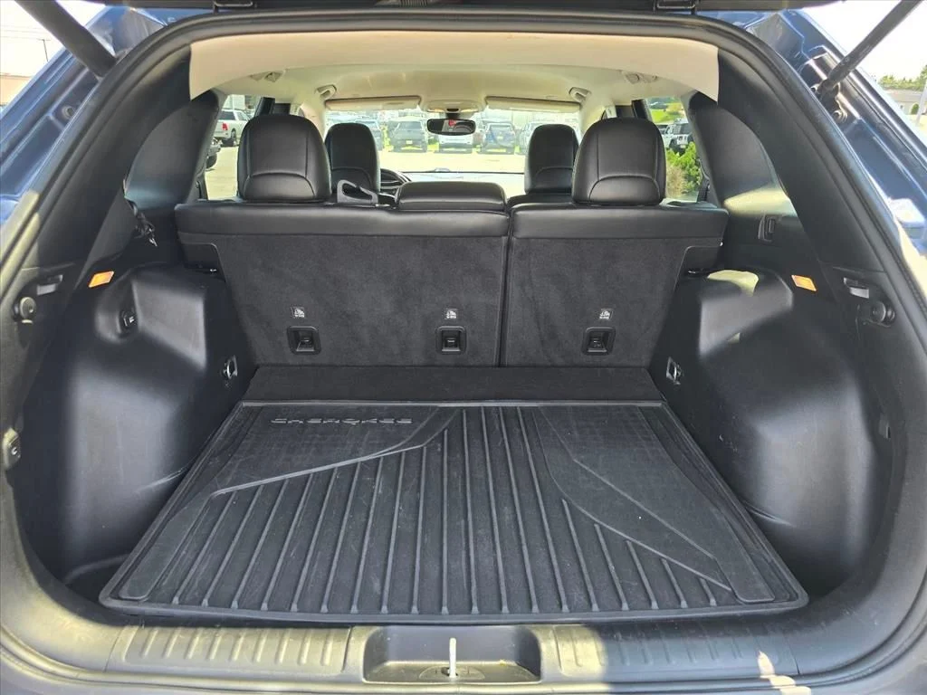 Used 2021 Blue Jeep Latitude Lux image 26