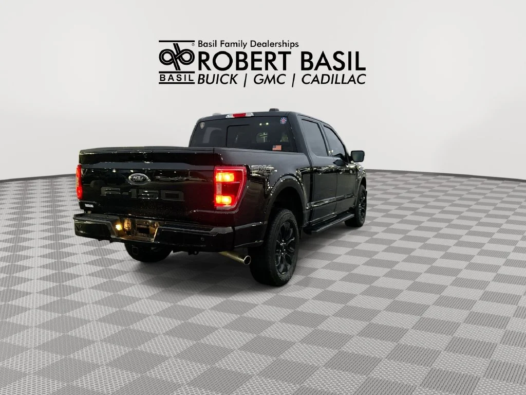 Used 2022 Black Ford XLT image 8