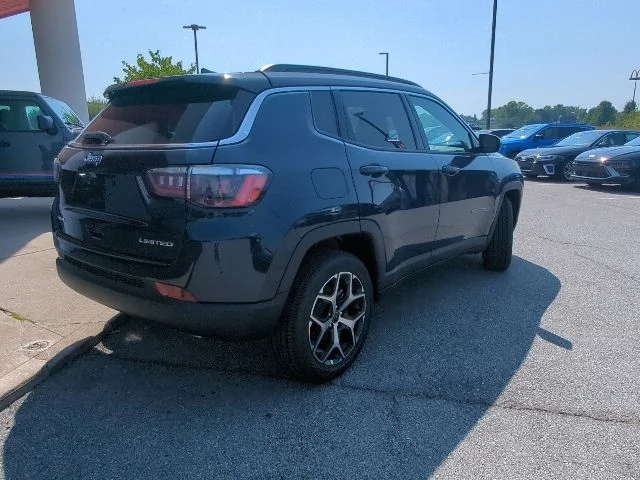 New 2026 Fathom Blue Pearl-Coat Exterior Paint Jeep Limited image 29