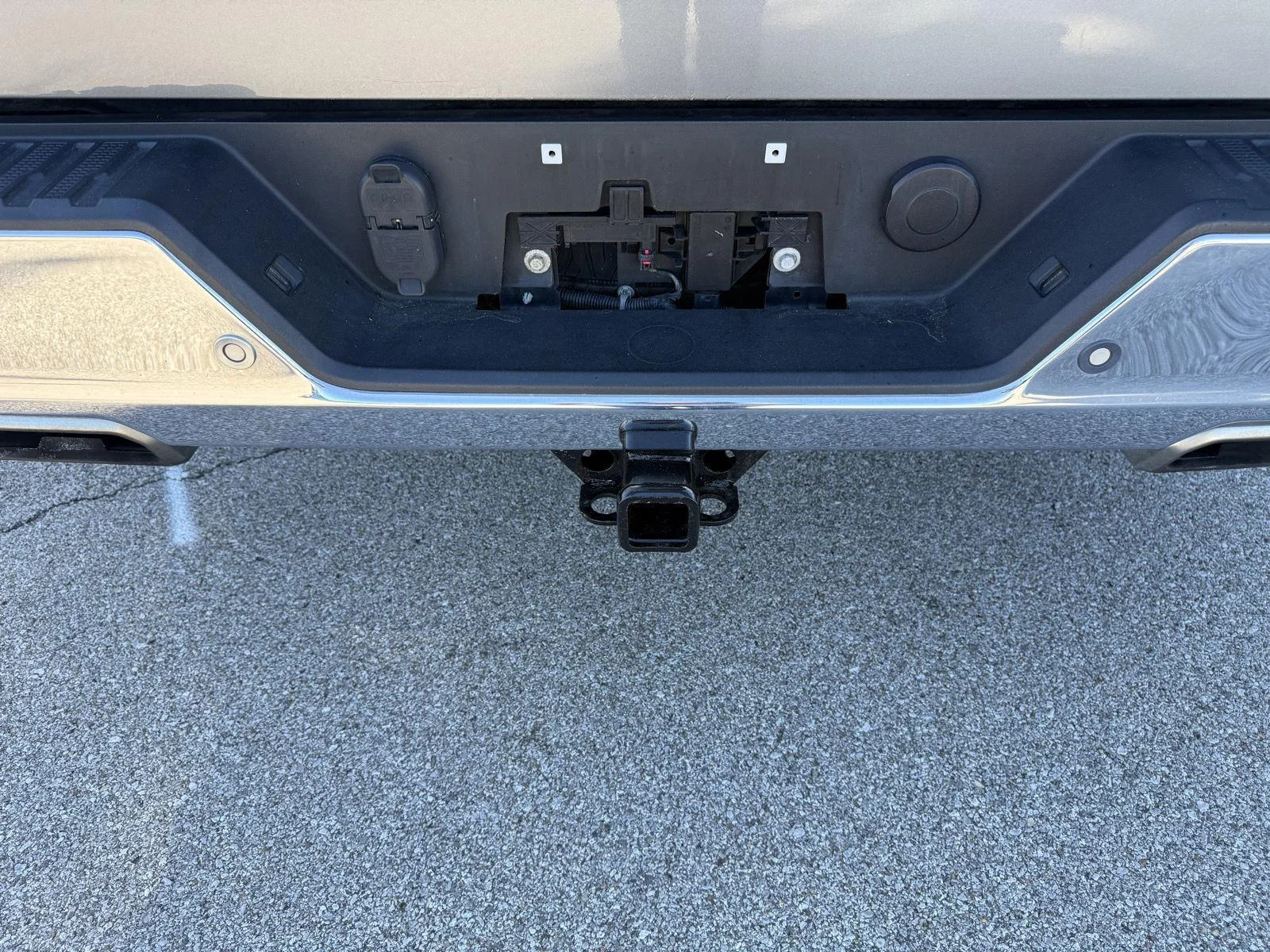 Used 2020 Shadow Gray Metallic Chevrolet LTZ image 15