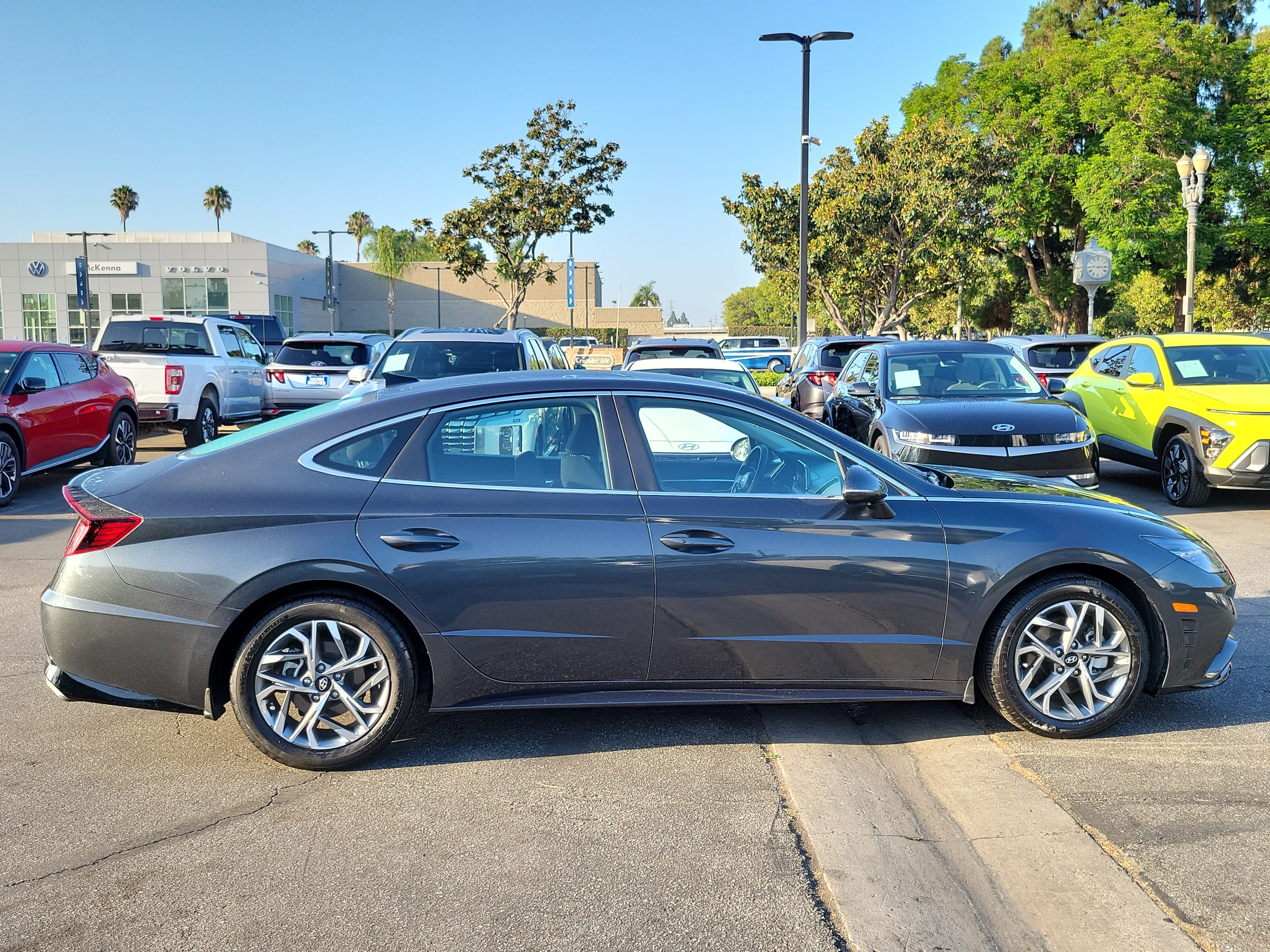Certified Used 2023 Portofino Gray Hyundai SEL image 5