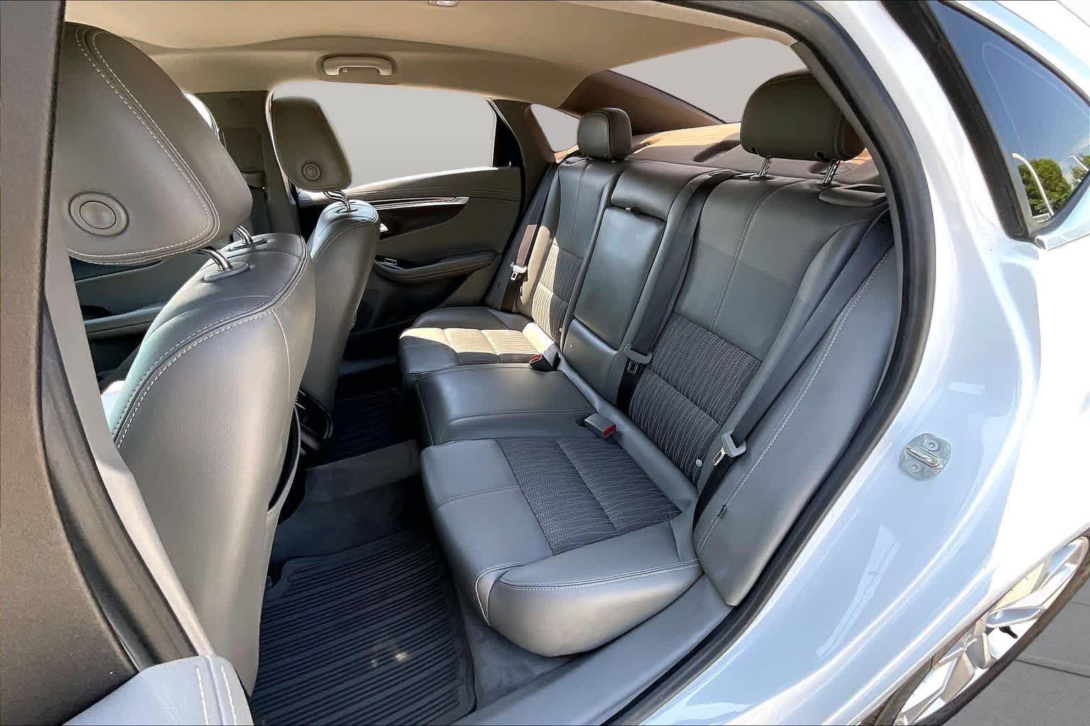 Used 2016 Summit White Chevrolet LT image 18