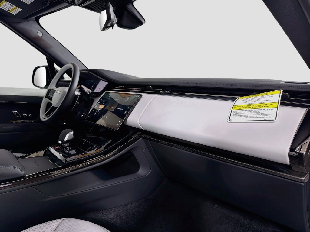 New 2027 Carpathian Grey Land Rover  image 31
