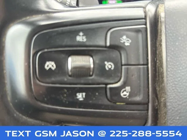Used 2024 White GMC AT4 image 23