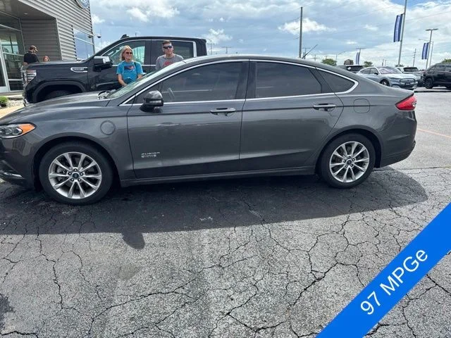 Used 2018 Magnetic Metallic Ford SE Luxury image 8