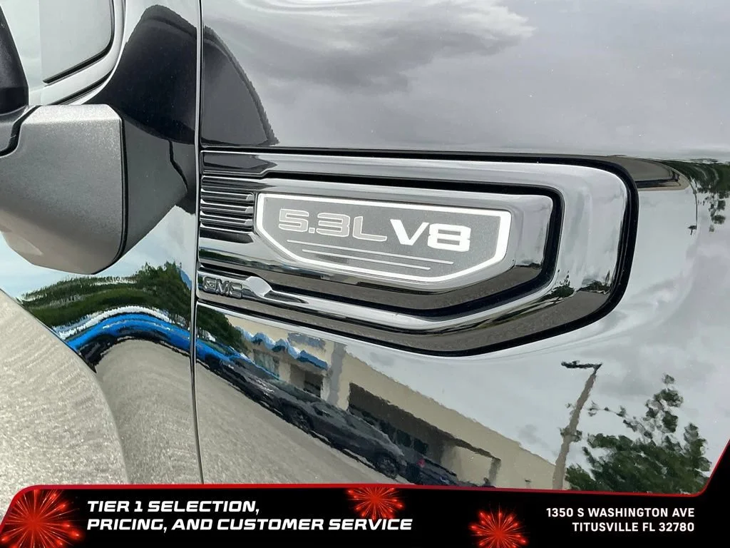 Used 2025 Onyx Black GMC Elevation image 41