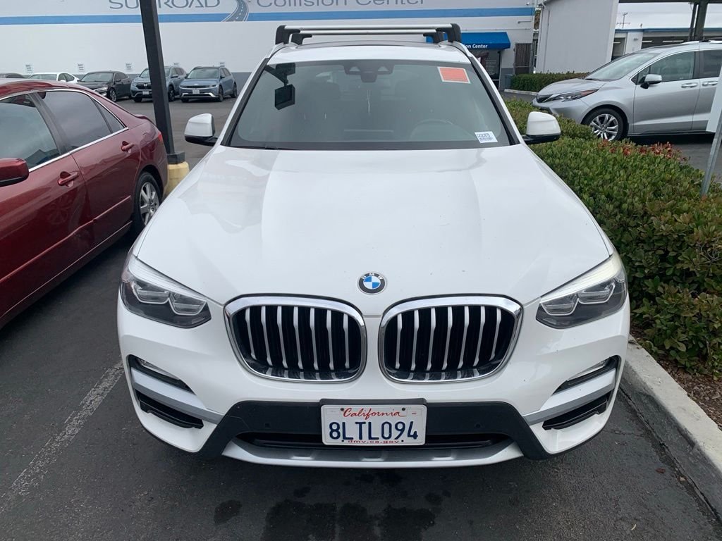 Used 2019 White BMW sDrive30i image 3