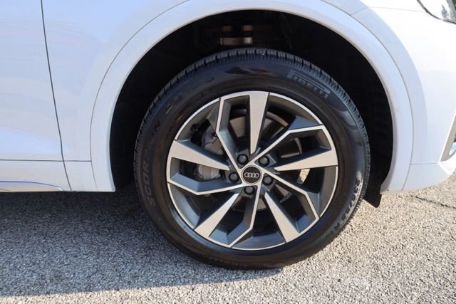 Used 2023 Glacier White Metallic Audi 45 S line Premium image 16