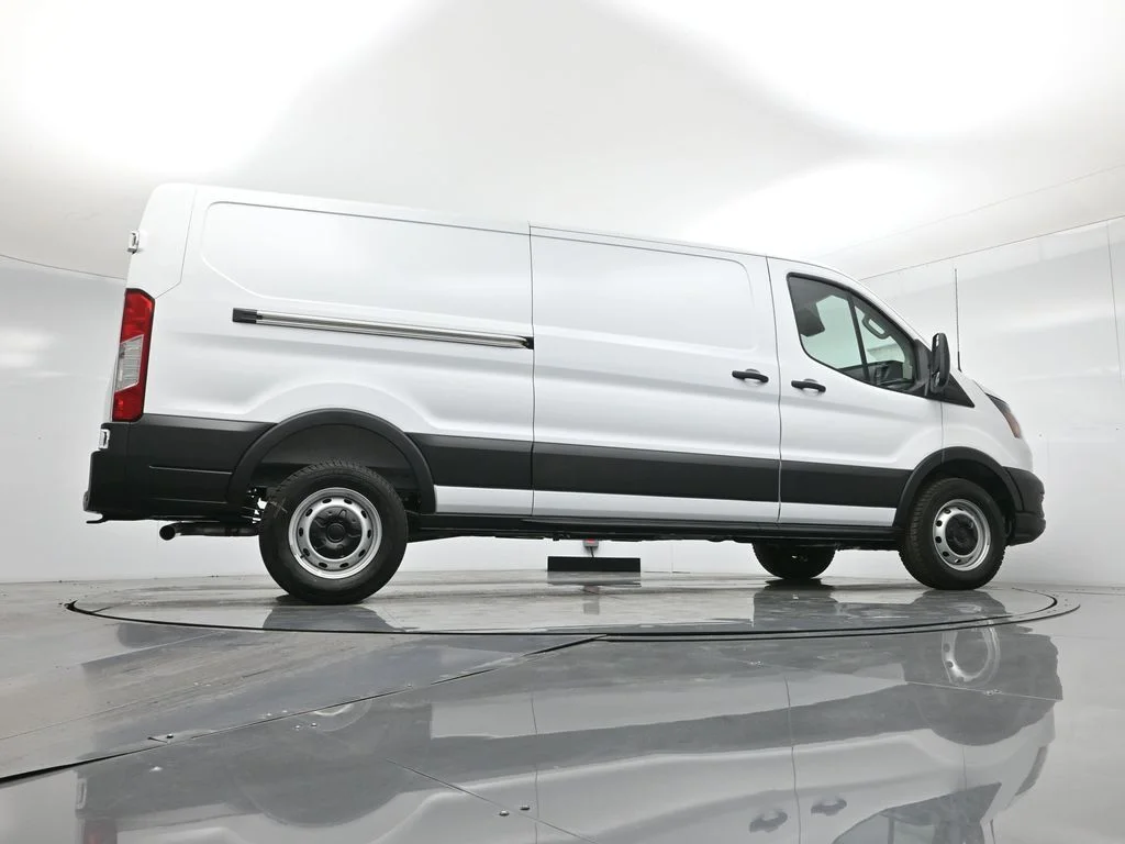 New 2026 White Ford Base image 46