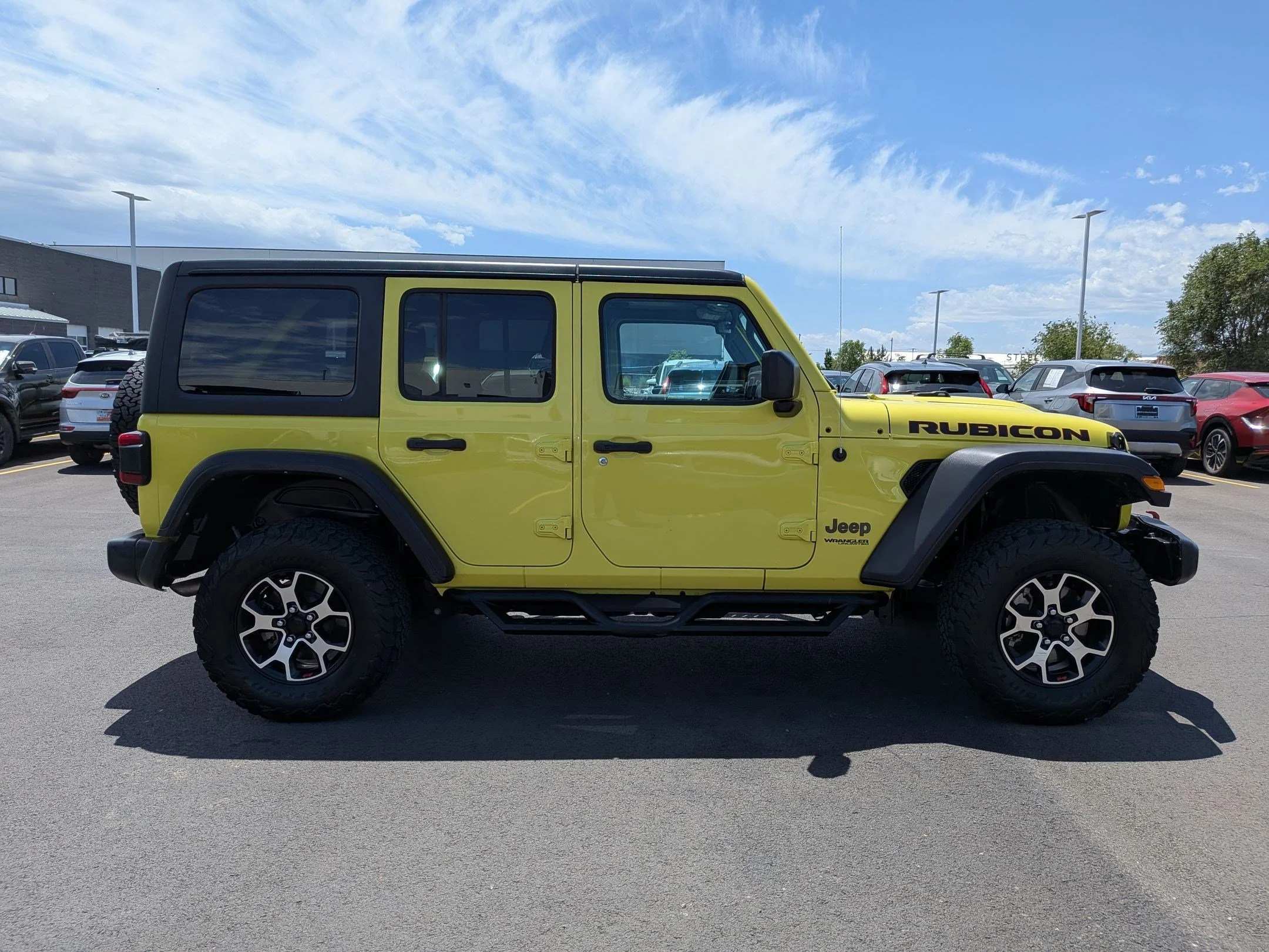Used 2022 High Velocity Clearcoat Jeep Unlimited Rubicon image 7