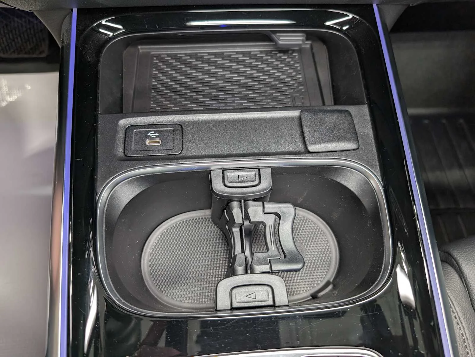 Certified Used 2025 Night Black Mercedes-Benz GLA 250 image 28