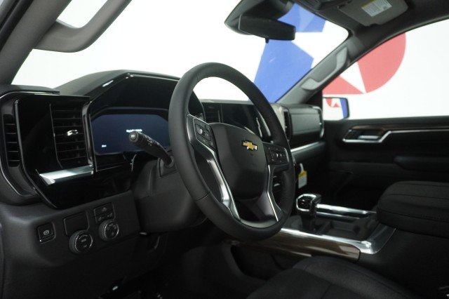 2026 Chevrolet Silverado 1500 LT - Photo 18