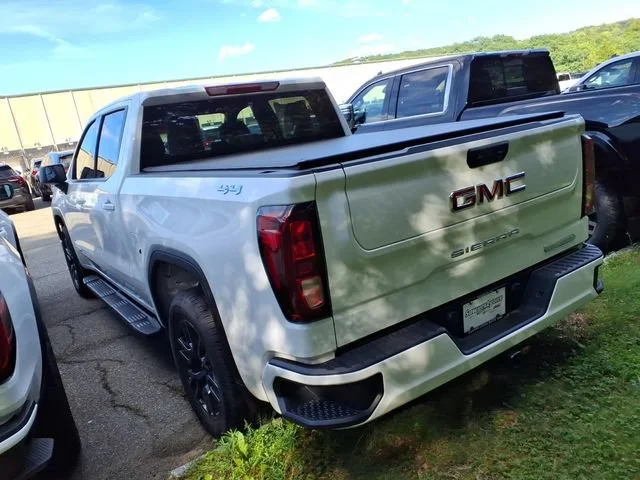 New 2026 Summit White GMC Elevation image 4