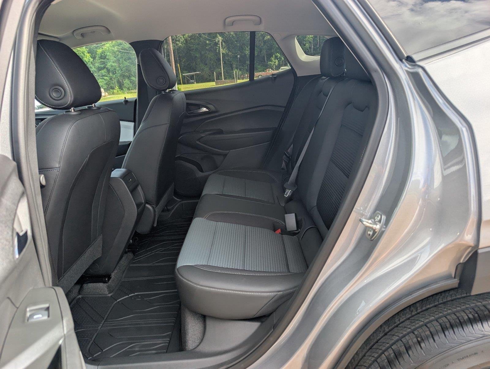 New 2026 Sterling Gray Metallic Chevrolet LT image 31