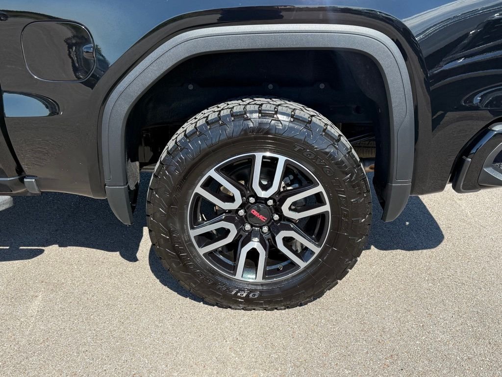 Used 2021 Onyx Black GMC AT4 image 42