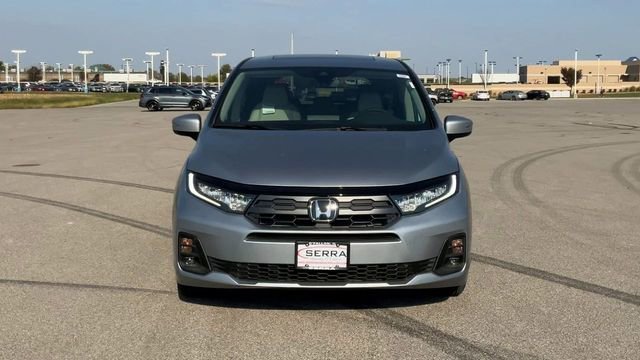 Certified Used 2026 Solar Silver Metallic Honda EX-L image 37