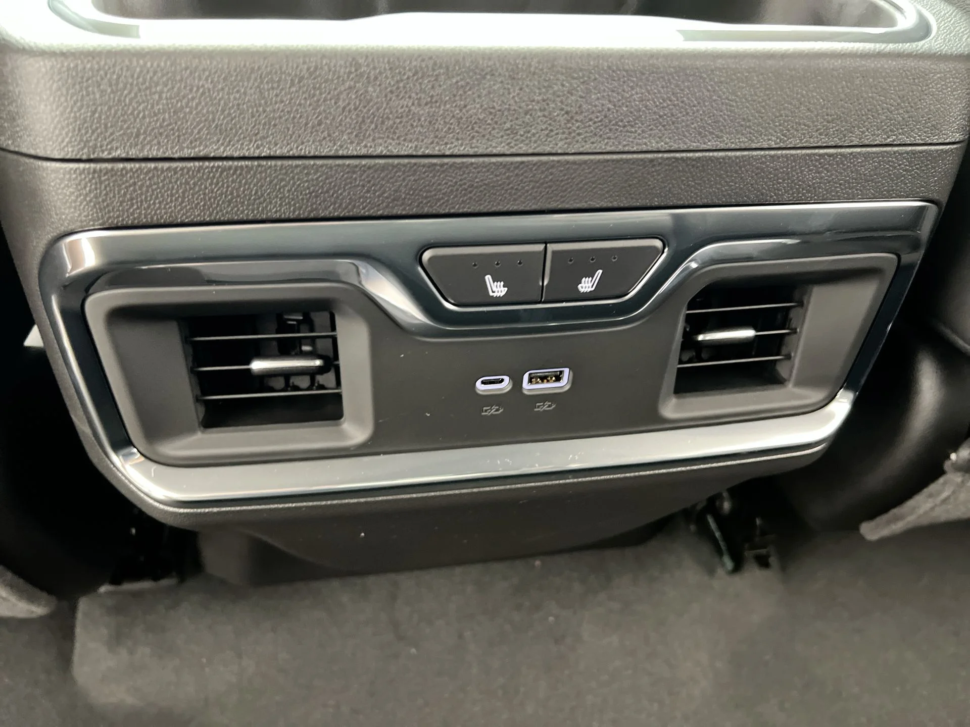 2026 GMC Sierra 1500 SLT - Photo 79