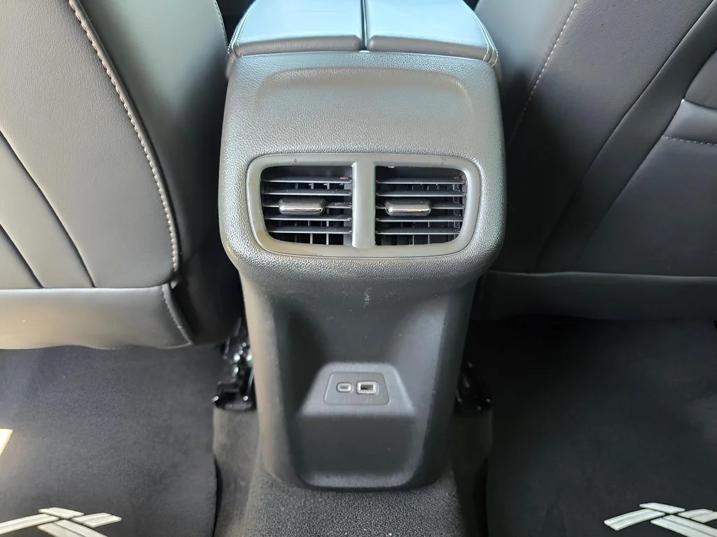 Used 2023 Summit White Buick Preferred image 13