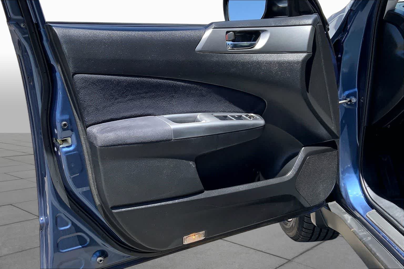 Used 2012 Marine Blue Pearl Subaru 2.5X Touring image 18