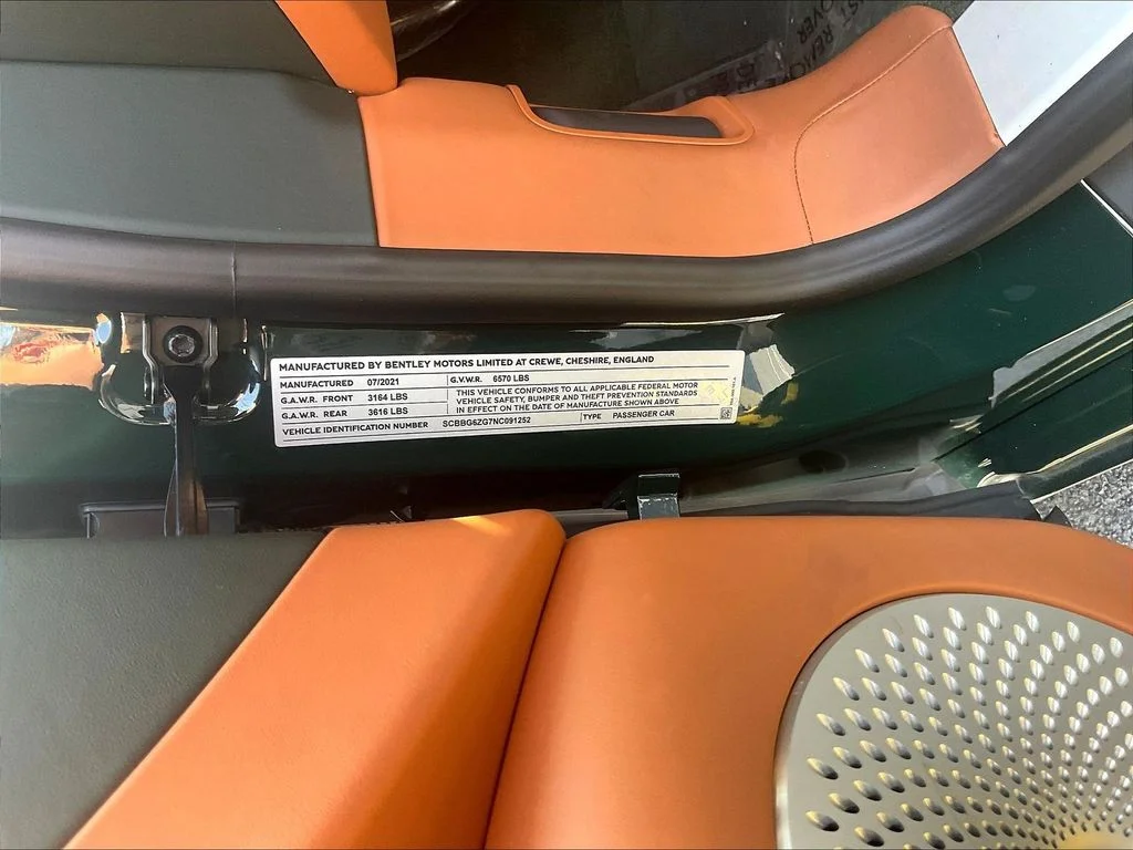 Used 2022 Viridian by Mulliner Bentley V8 image 19