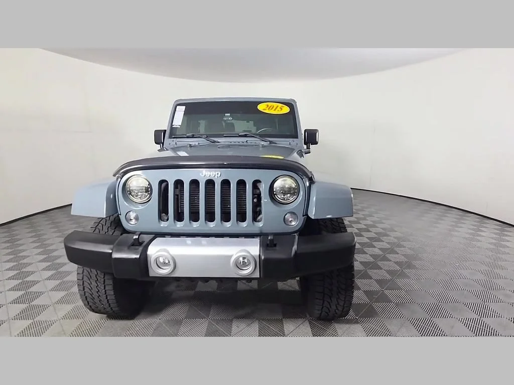 Used 2015 Anvil Clearcoat Jeep Sahara image 52