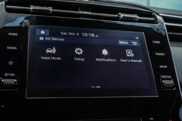 Used 2023 Silver Hyundai SEL image 17