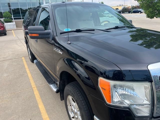 Used 2009 Black Ford XL image 3