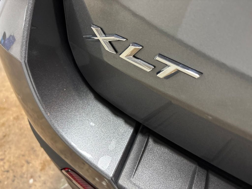 Used 2023 Gray Ford XLT image 33