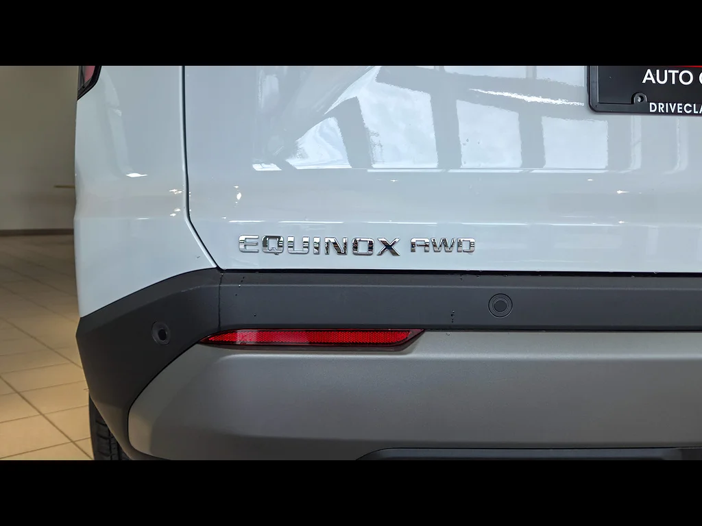 2026 Chevrolet Equinox LT - Photo 18
