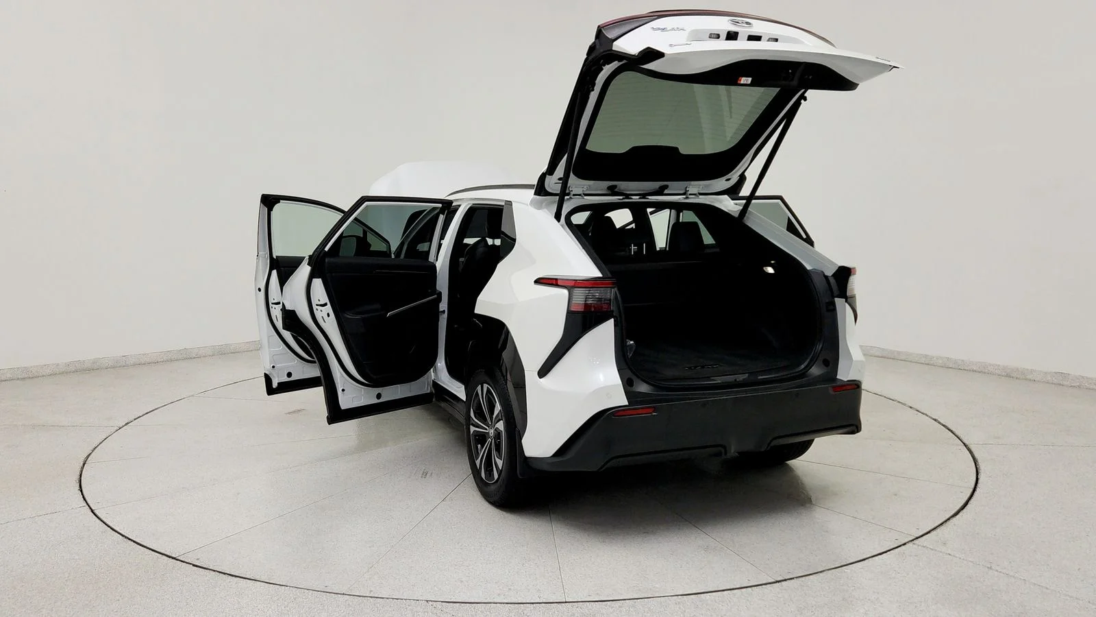 Used 2024 Beige Toyota XLE image 13